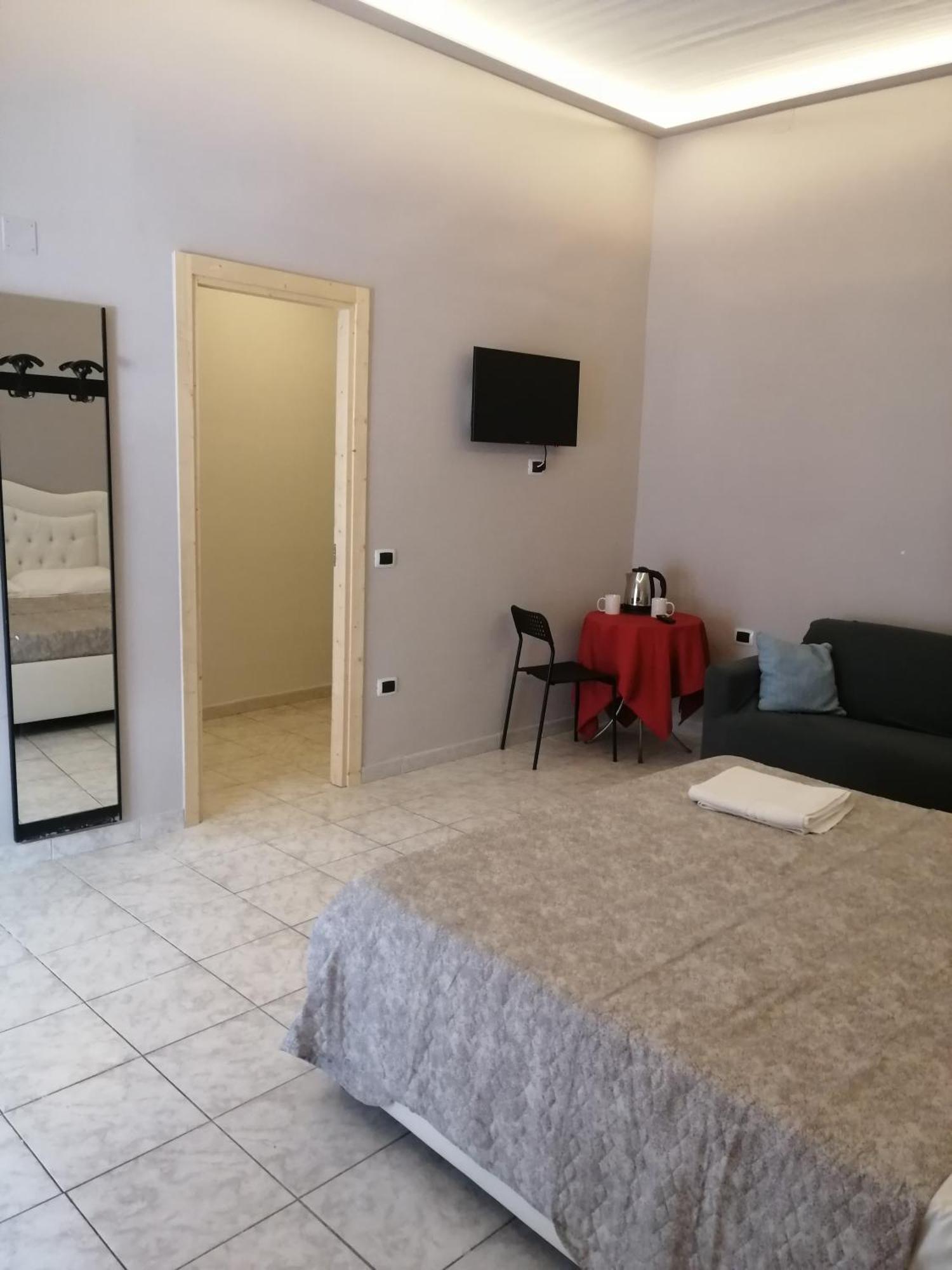 נאפולי Francesco Home מראה חיצוני תמונה